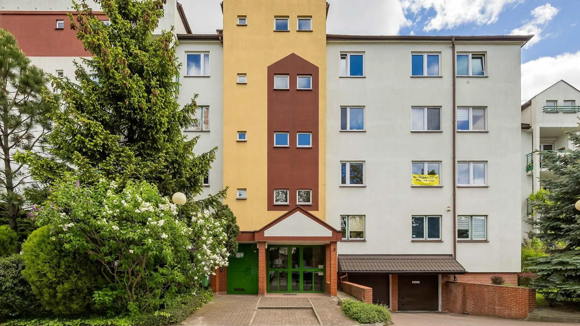 Spacious Apartment With 4 Bedrooms And Parking In Warsaw'S Ochota By Nolegi Renters