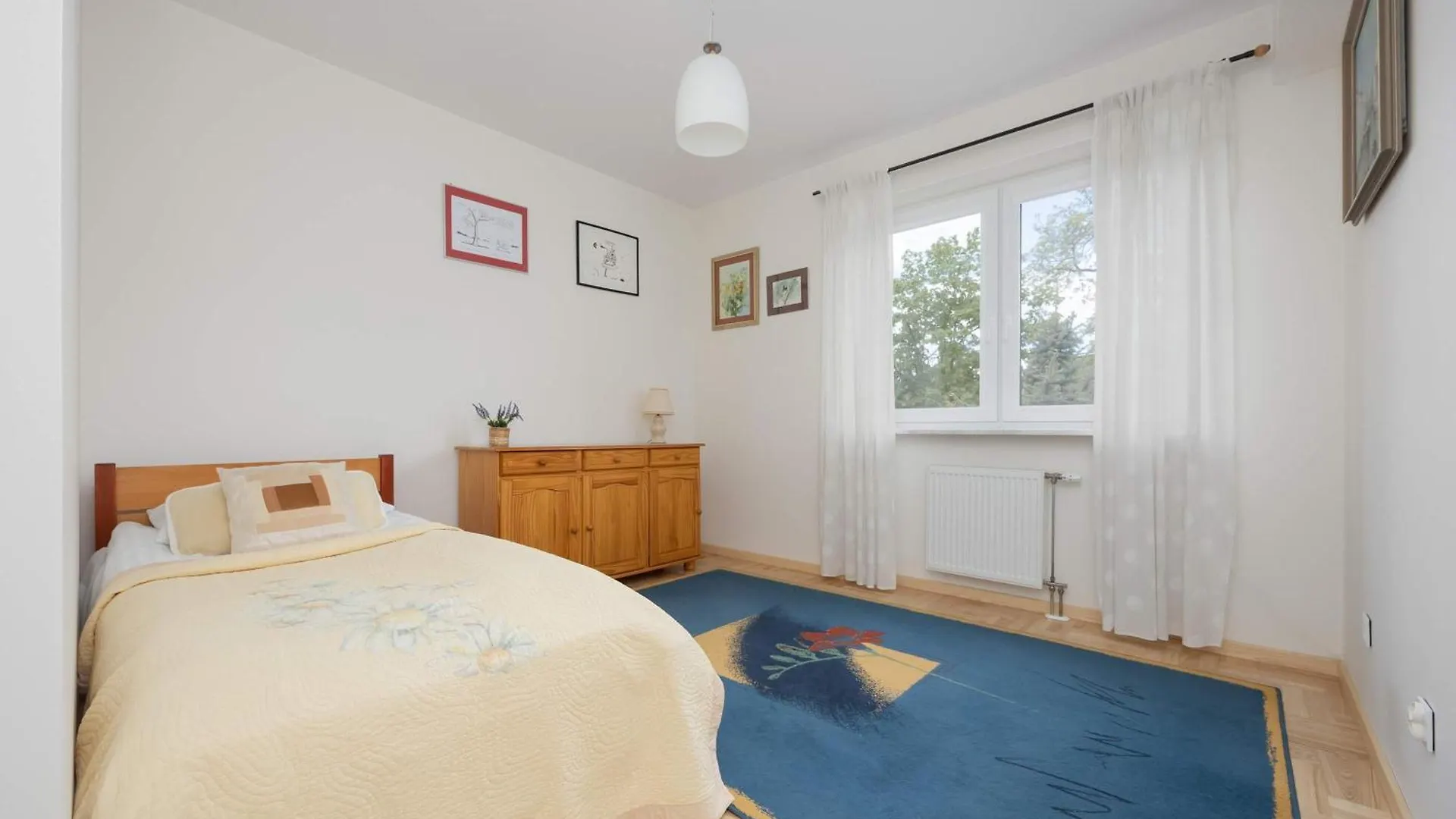 Spacious Apartment With 4 Bedrooms And Parking In Warsaw'S Ochota By Nolegi Renters